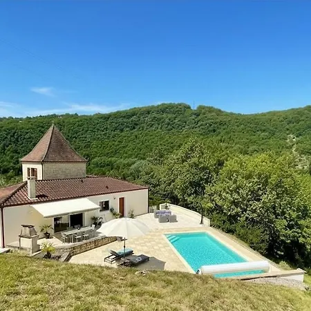 Secluded Hillside Near Prayssac